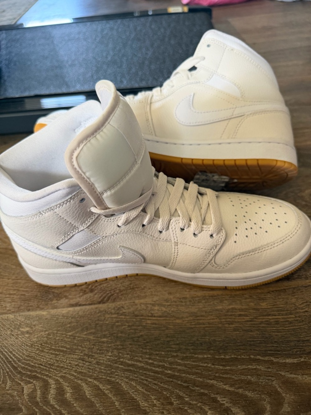 Jordan mids - wore once